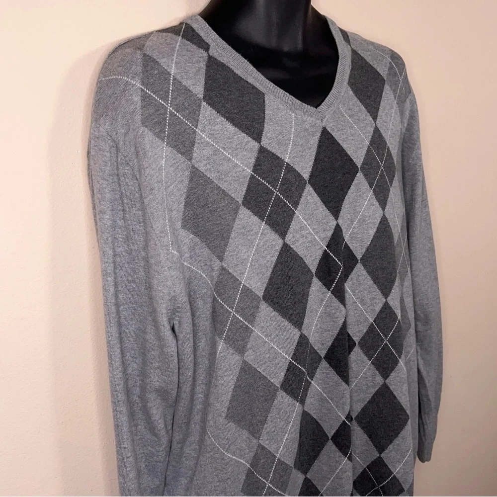 XL Liz Claiborne Grey Argyle Sweater  Vneck Academia Long Sleeve Knit
